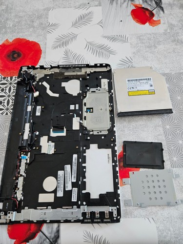 Plasturgie basse avec clavier