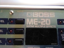 pedale multi effet boss M20