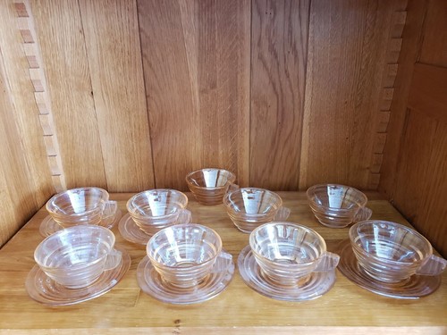 Lot tasses 7 soucoupes - 9,