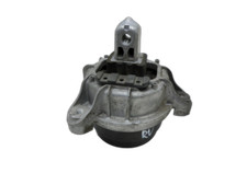 Fixation moteur les roulements