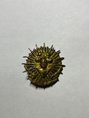 Insigne pucelle militaire - insigne,