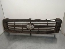 grille gauche capot MITSUBISHI