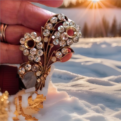 Broche ancienne florale