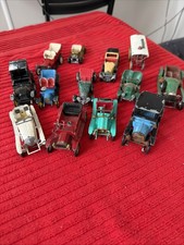 lot de voitures camions et