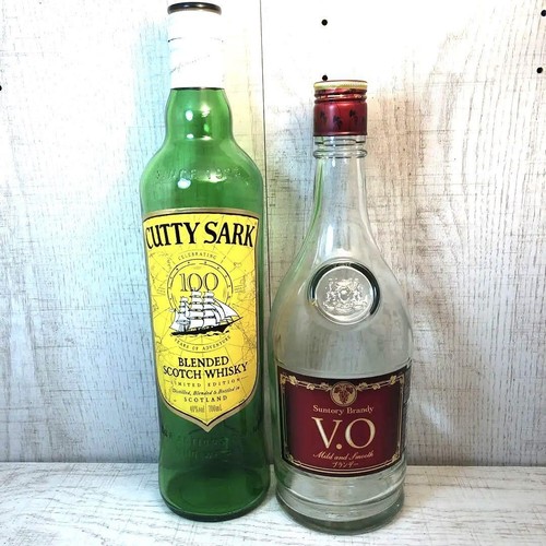 Ensemble bouteilles vides - de,