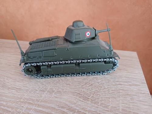 Char militaire solido hachette - char,