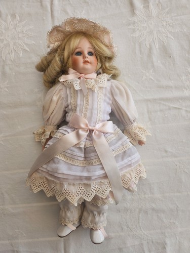 Poupée porcelaine fille - porcelaine,
