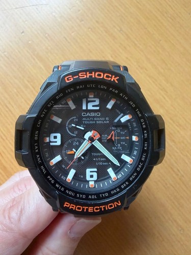 Montre solaire robuste