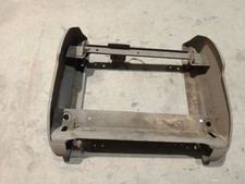  Console, Assise de siège