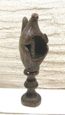 ART POPULAIRE CASSE NOIX ANCIEN ECUREUIL A VIS BOIS SCULPTE XIX EME NUTCRACKER
