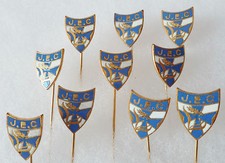 LOT DE 10 INSIGNES JEC