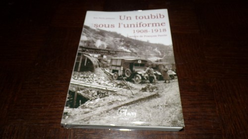 Toubib sous uniforme - sous, l'uniforme