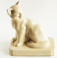 Art déco, Chat en faïence beige craquelée L&V CERAM 1920/1930