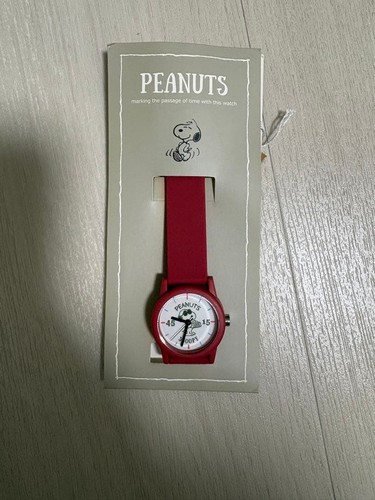 Montre peanuts snoopy avec - peanuts,