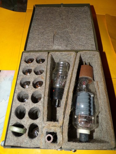 Radio boite avec tubes - :,