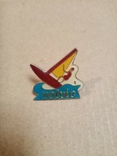 Pin's - Volvic (planche a voiles)