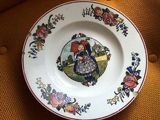 ANCIENNE ASSIETTE CREUSE  HANSI LES ANNALES SARREGUEMINES  ANCIENNE SIGNATURE C9