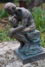 RE0144   FIGURINE STATUETTE