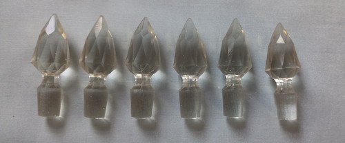 Lot anciens bouchons en - ,