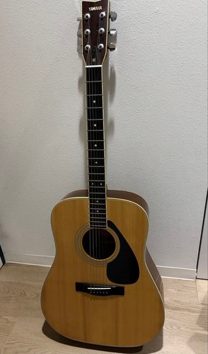 Guitare acoustique vintage