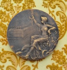 MEDAILLE GRANDS MAGASINS DU
