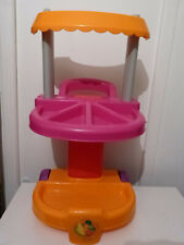 stand de marchande + chariot de supermarché + plusieurs accessoires (jo01)