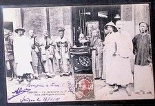 CPA  INDOCHINE  Cholon  La Cérémonie du 7 ème mois dans une pagode