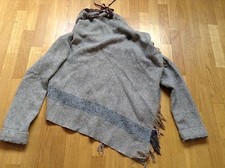 Tres  Original  gilet/poncho gris/taupe avec franges marque Patrizia Peppe 