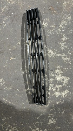 Grille calandre central - de,