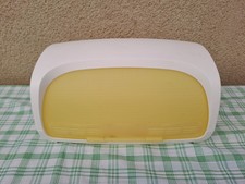 tupperware boite - huche a pain blanche et jaune