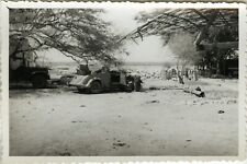 PHOTO ANCIENNE - VINTAGE SNAPSHOT - VOITURE PEUGEOT 401 DÉCAPOTABLE -CAR AFRIQUE
