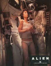 SIGOURNEY WEAVER  ALIEN  1979 VINTAGE LOBBY CARD #2  H.R. GIGER RIDLEY SCOTT