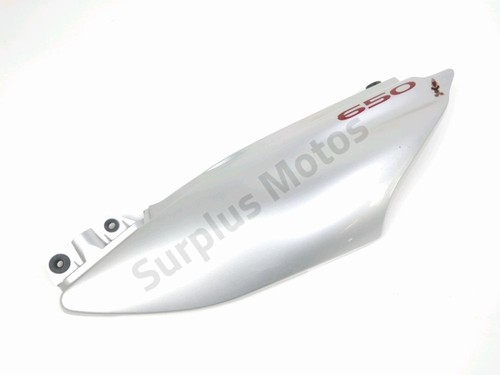 Carenage arriere gauche suzuki - carenage,