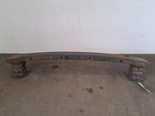 Renfort pare choc avant