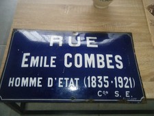 plaque émaillée ancienne bombée rue émile combes homme d'etat 1835/1921  japy