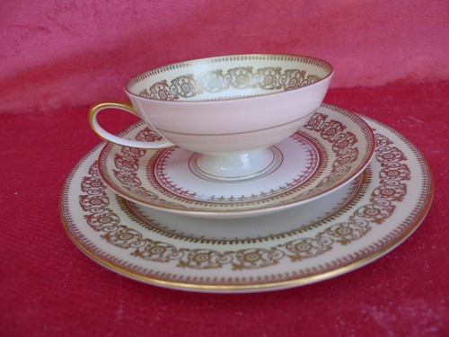 Beau ancien service - beau,, table