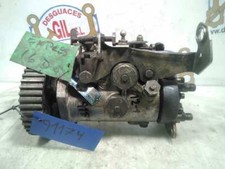 R8443A210A pompe injection diesel pour RENAULT RAPID EXPRESS (F40) 1.6 D 1046226