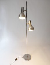 lampadaire en métal chromé  vintage design 1970