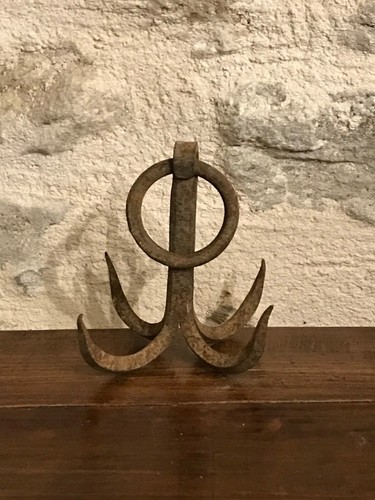 Ancien grappin puits - de, 4