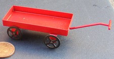 Chariot En Métal Rouge Pour