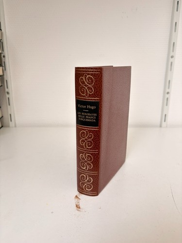 Livre relié cuir marron - cuir,
