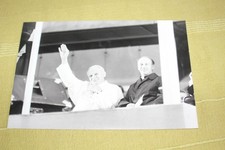 JEAN-PAUL  II, 1980, Paris - tirage argentique  ( photographe : P. Siccoli ) X4