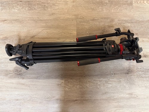 Manfrotto 546b tripod with mvh - tripod,