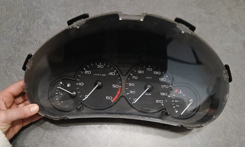 Compteur vitesse peugeot - ,