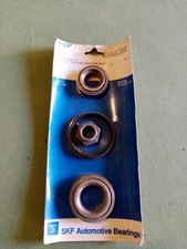 RENAULT TRAFIC T800 / T1000 Un kit de roulements SKF pour une roue AR