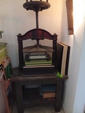 Presse à percussion, pour