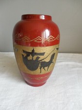 ANCIEN VASE CHINOIS EN LAQUE