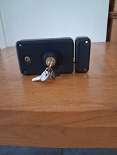 Serrure de sureté En applique