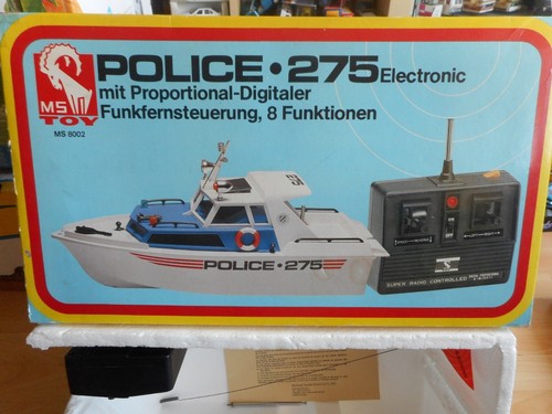 Toy police 275 boat - rc,