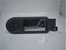 Poignee int porte avd occasion VOLKSWAGEN GOLF IV Phase 1 - 1.9 TDI 130ch -
